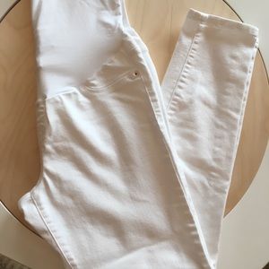 FREE GIFT! with Liz Lange White Maternity Jeans